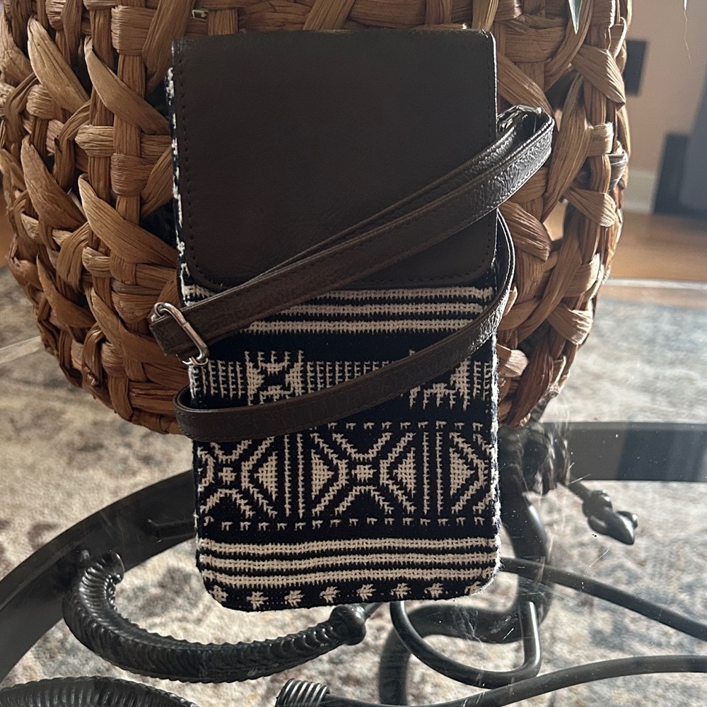 Thirty-One Call Me Crossbody